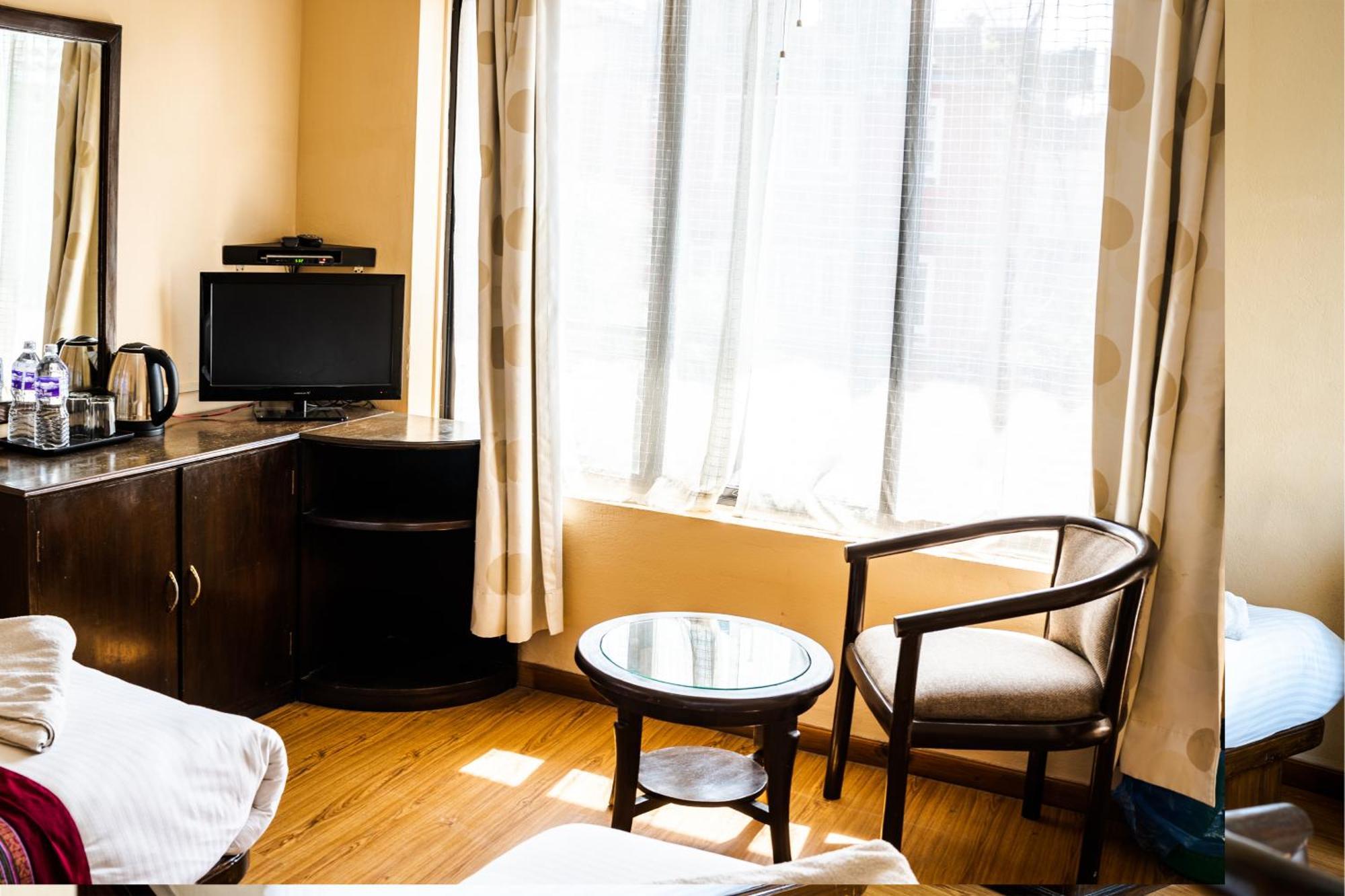 Hotel Namtso Катманду Экстерьер фото