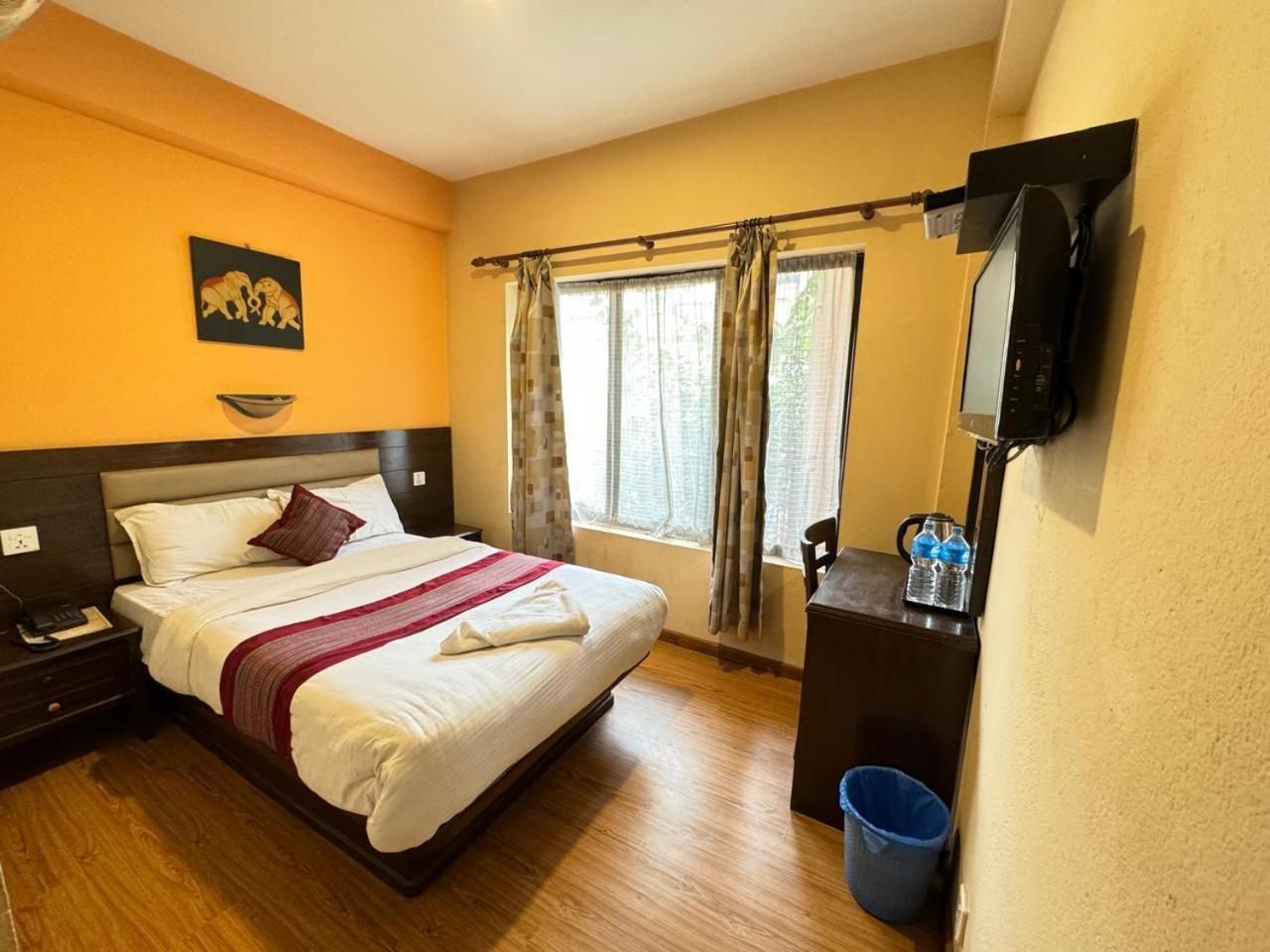 Hotel Namtso Катманду Экстерьер фото