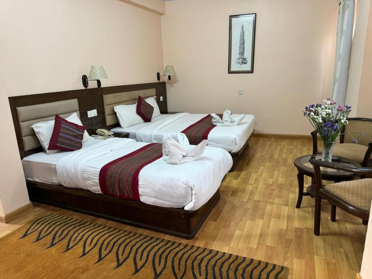 Hotel Namtso Катманду Экстерьер фото