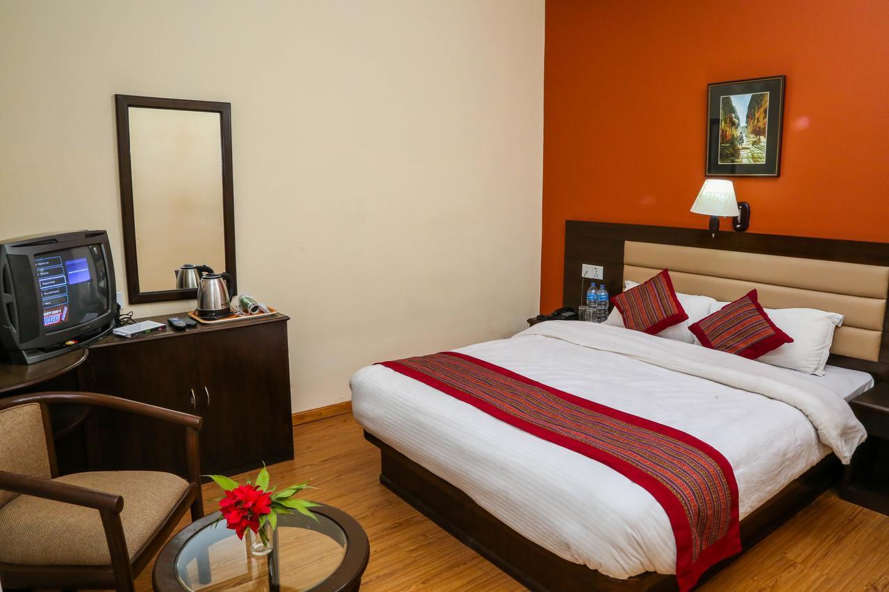 Hotel Namtso Катманду Экстерьер фото